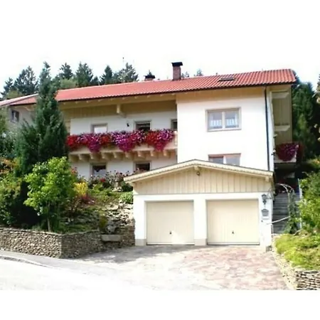 Vakantiehuis With 2 Bedrooms Prackenbach